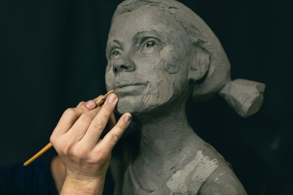 ilustrasi sculpting clay - KedaiKata 4.jpg